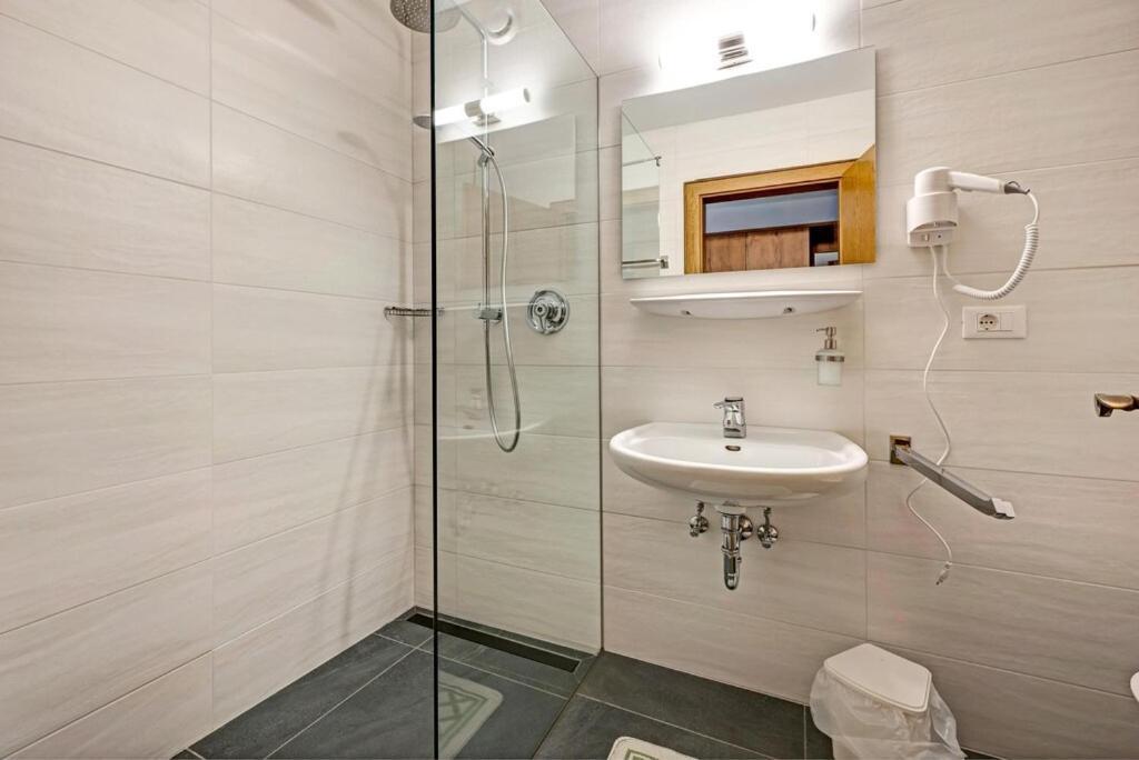 מרנזה Residence Condor מראה חיצוני תמונה